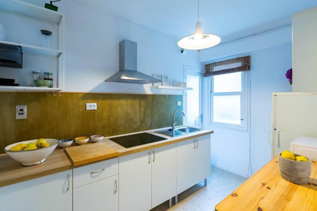 Apartamento Amboage แฟร์โรล ภายนอก รูปภาพ
