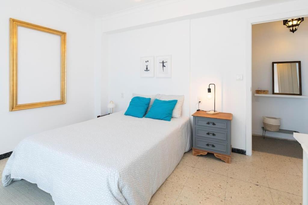 Apartamento Amboage แฟร์โรล ภายนอก รูปภาพ